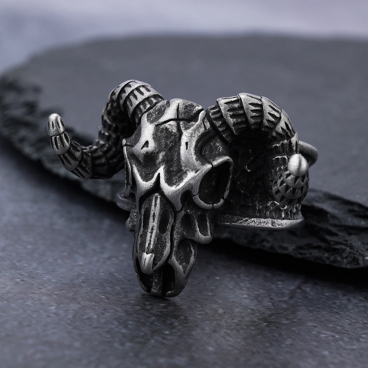 Anillo Calavera Gótico para Hombre - Estilo Punk Vintage